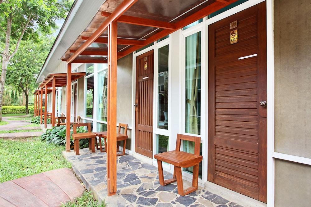Nana Resort Kaeng Krachan Exterior foto