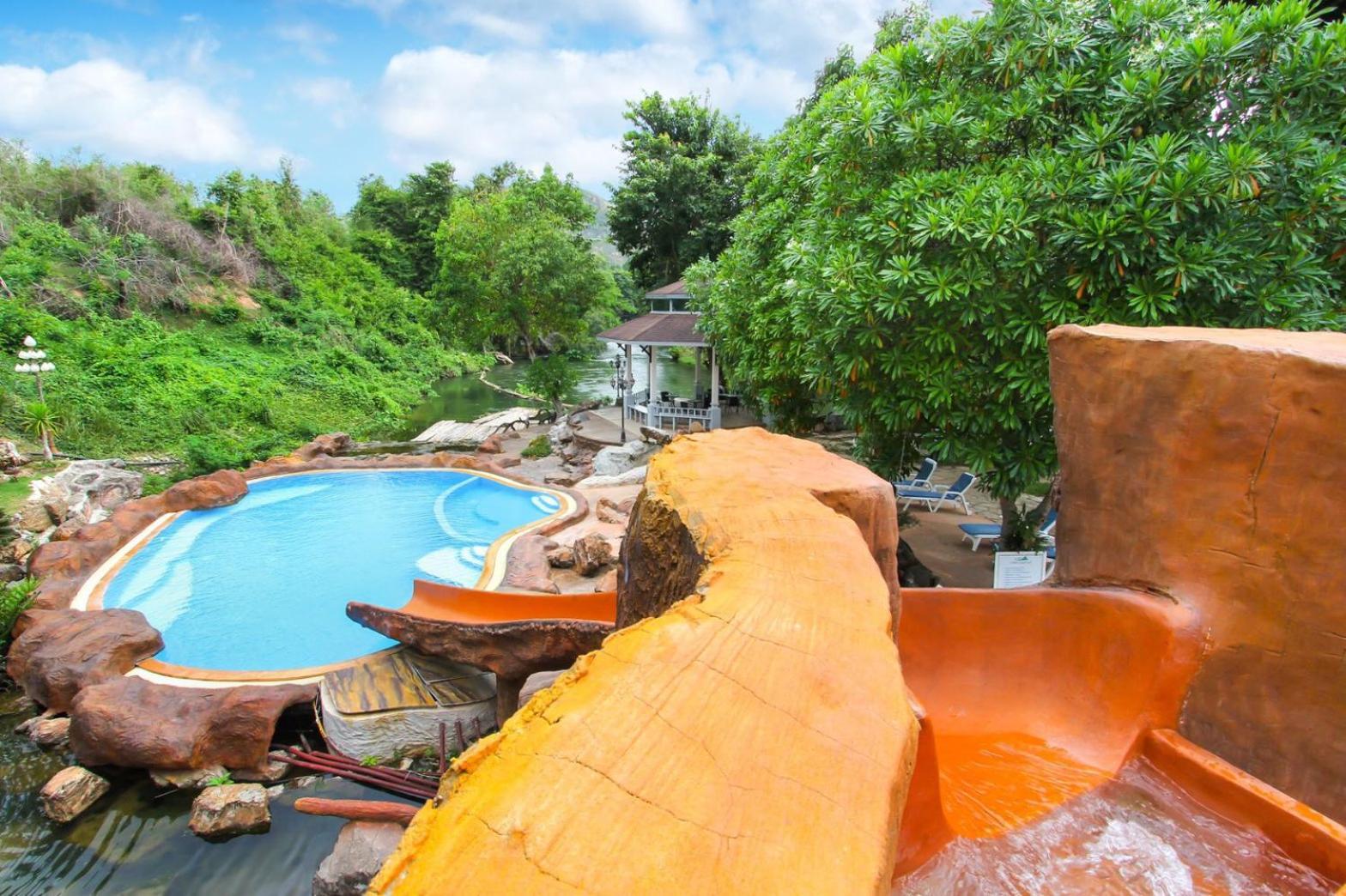 Nana Resort Kaeng Krachan Exterior foto